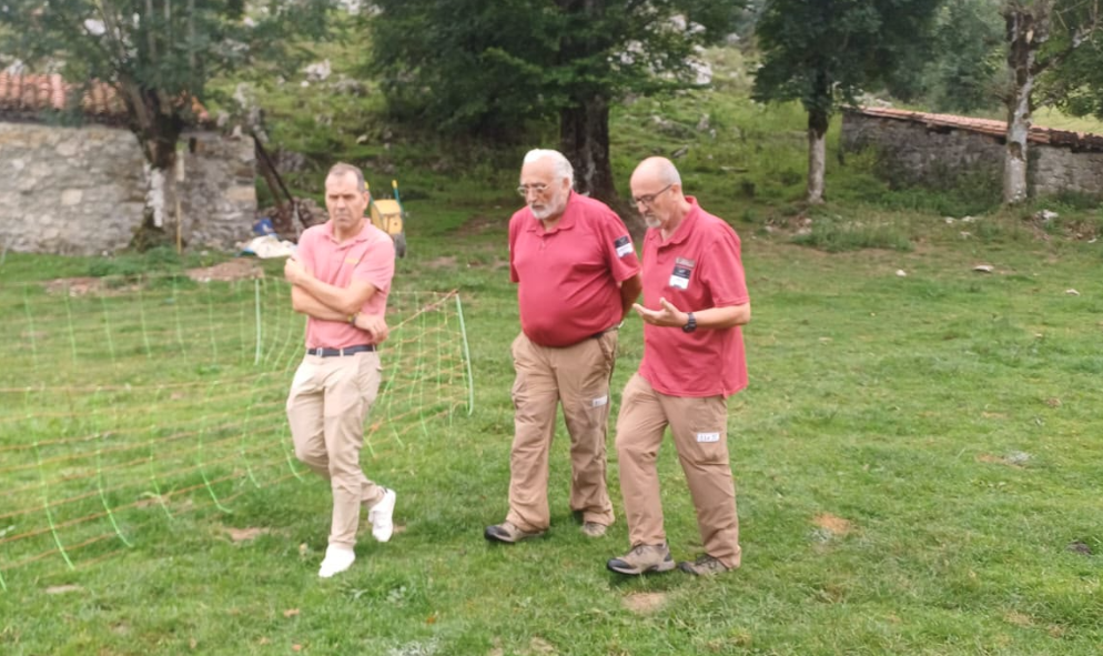 El Ayuntamiento de Cangas de Onís garantiza el suministro de agua potable a las queserías de Gamonéu del Puerto El Ayuntamiento de Cangas de Onís garantiza el suministro de agua potable a las queserías de Gamonéu del Puerto