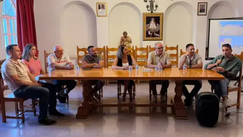Iniciado el proyecto de recuperación de "Los Caminos a Cortes" como ejes vertebradores de la Vía Verde Iniciado el proyecto de recuperación de "Los Caminos a Cortes" como ejes vertebradores de la Vía Verde