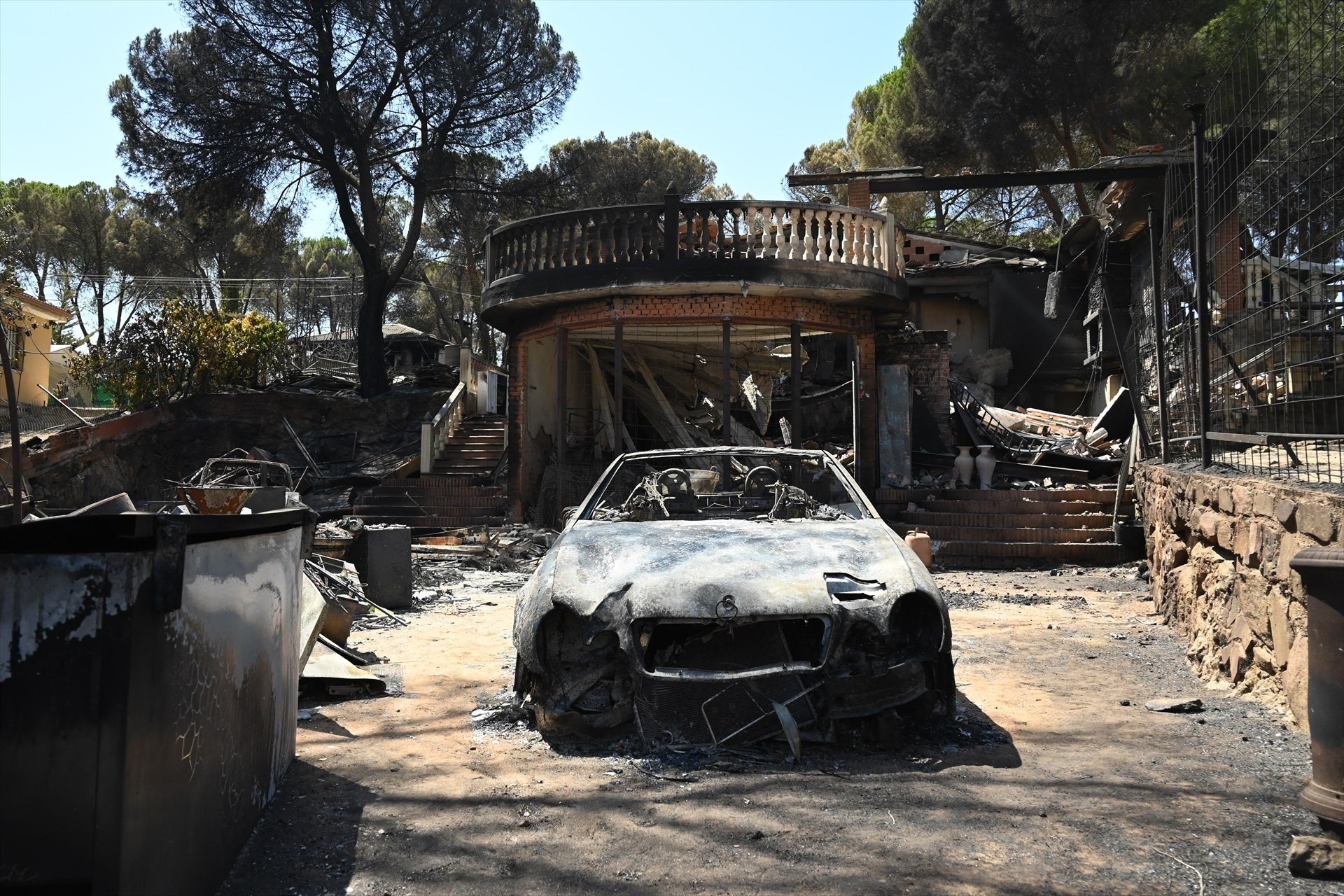 Cuánto cuesta un incendio forestal: el impacto económico que deja el fuego en España más allá de las llamas Cuánto cuesta un incendio forestal: el impacto económico que deja el fuego en España más allá de las llamas