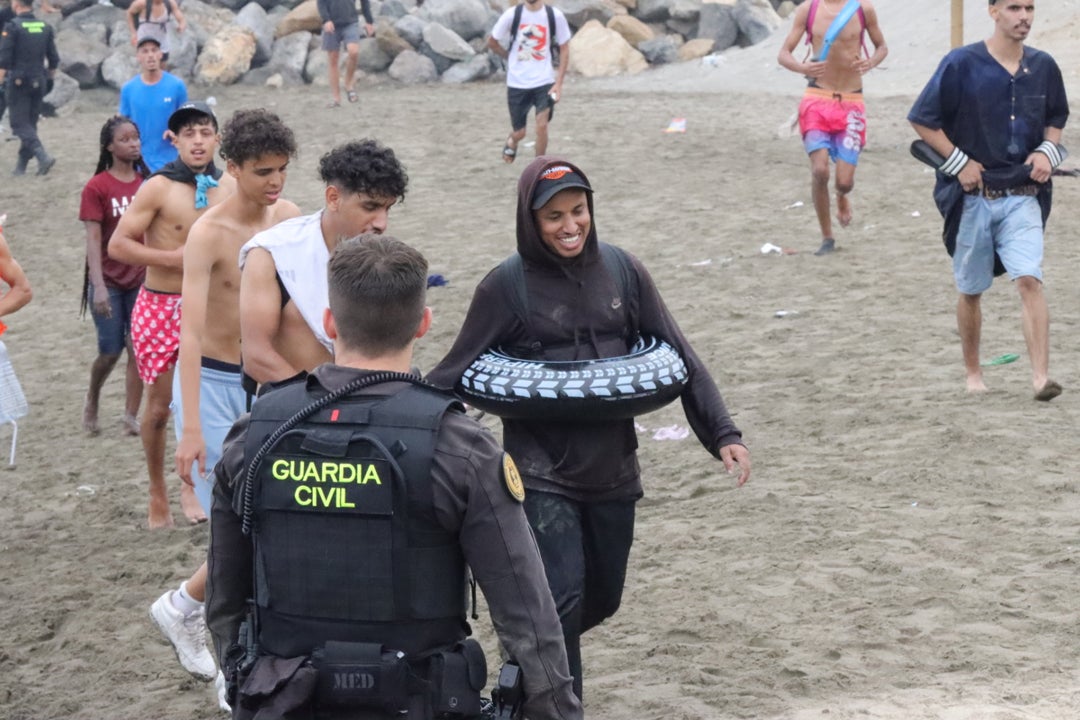 La Guardia Civil pide a la UE una política de fronteras "que no dependa" de terceros países que puedan usarla como "moneda de presión" La Guardia Civil pide a la UE una política de fronteras "que no dependa" de terceros países que puedan usarla como "moneda de presión"