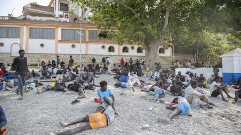 Varios migrantes, a 1 de agosto de 2026, en Ceuta (España) Varios migrantes, a 1 de agosto de 2026, en Ceuta (España)