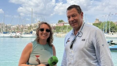 Juan Carlos Cabanach, CEO de Grupo Cabanach, junto a Elka Dimitrova en el RCNP con motivo de la 44ª Copa del Rey Mapfre de Vela Juan Carlos Cabanach, CEO de Grupo Cabanach, junto a Elka Dimitrova en el RCNP con motivo de la 44ª Copa del Rey Mapfre de Vela