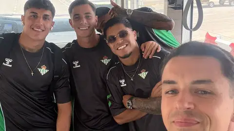 Pellegrini ajusta su plantilla y sigue esperando al delantero Pellegrini ajusta su plantilla y sigue esperando al delantero