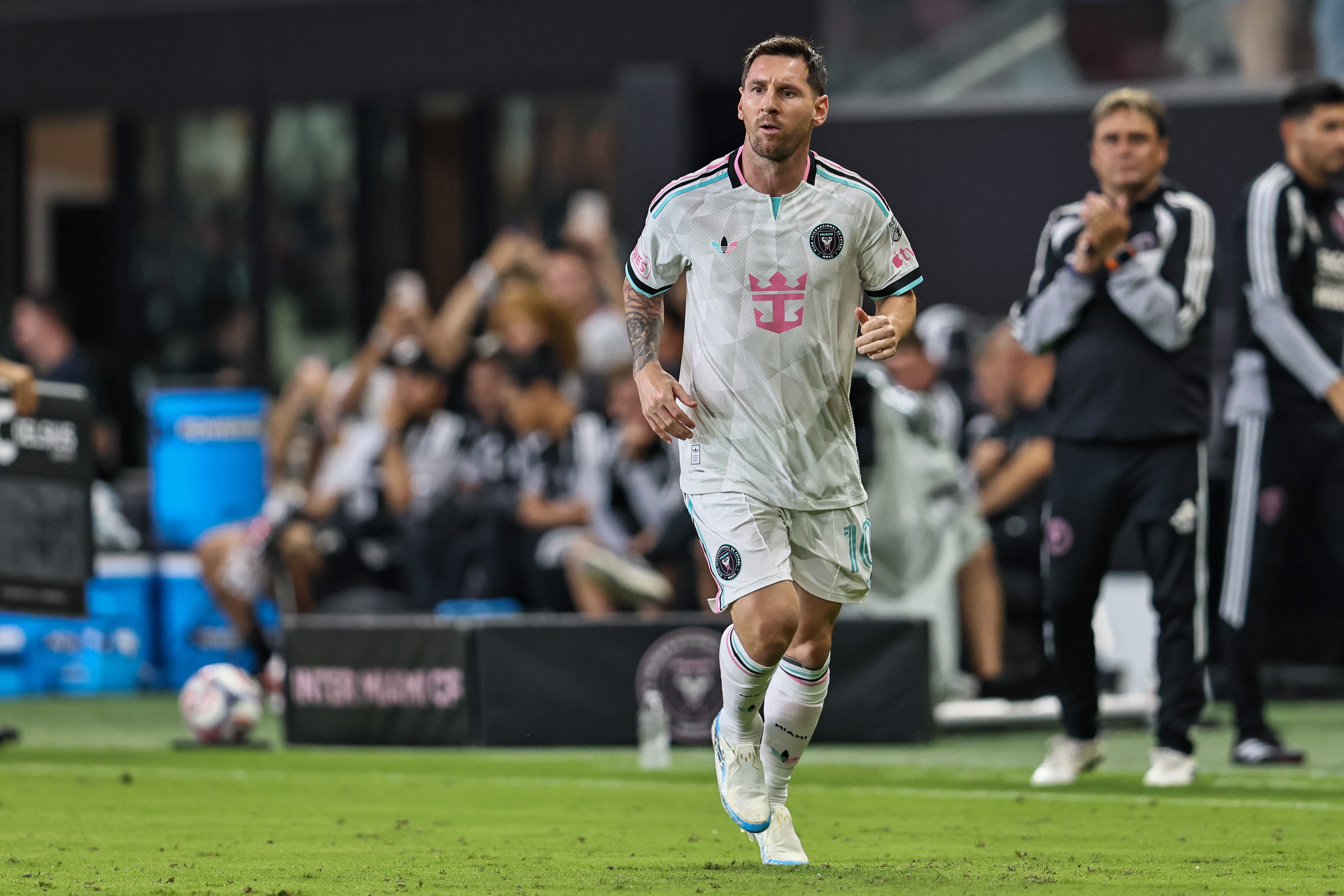 El lado más solidario de Leo Messi: dona 80.000 euros para la reconstrucción de la Sierra Oeste tras el incendio El lado más solidario de Leo Messi: dona 80.000 euros para la reconstrucción de la Sierra Oeste tras el incendio