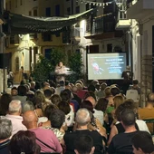 Josep Lanuza presenta el “XXIV Encontre de Poesia al Carrer” de La Nucía Josep Lanuza presenta el “XXIV Encontre de Poesia al Carrer” de La Nucía