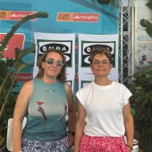 María Luis Bennassar, directora comercial de la escuela náutica s'Algar, en compañía de la periodista Elka Dimitrova
