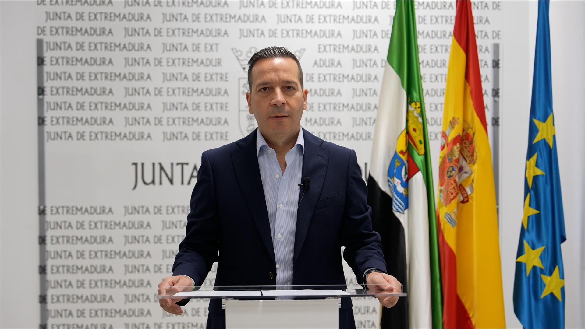 La Junta de Extremadura pone en marcha su estrategia de desregulación con la eliminación de la cita previa obligatoria La Junta de Extremadura pone en marcha su estrategia de desregulación con la eliminación de la cita previa obligatoria