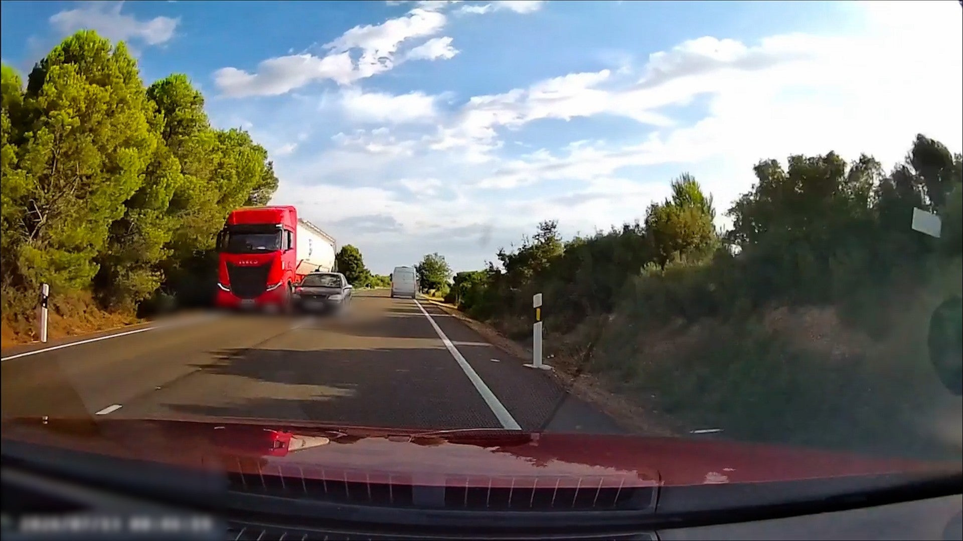 Investigado un conductor por un adelantamiento temerario en Gurrea de Gállego Investigado un conductor por un adelantamiento temerario en Gurrea de Gállego