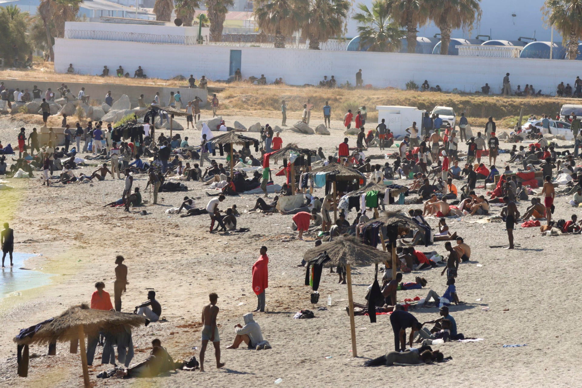 Las razones tras el cese de la funcionaria que informó de la crisis en Ceuta: la publicación que no gustó a Moncloa y el 'silencio' desde entonces Las razones tras el cese de la funcionaria que informó de la crisis en Ceuta: la publicación que no gustó a Moncloa y el 'silencio' desde entonces
