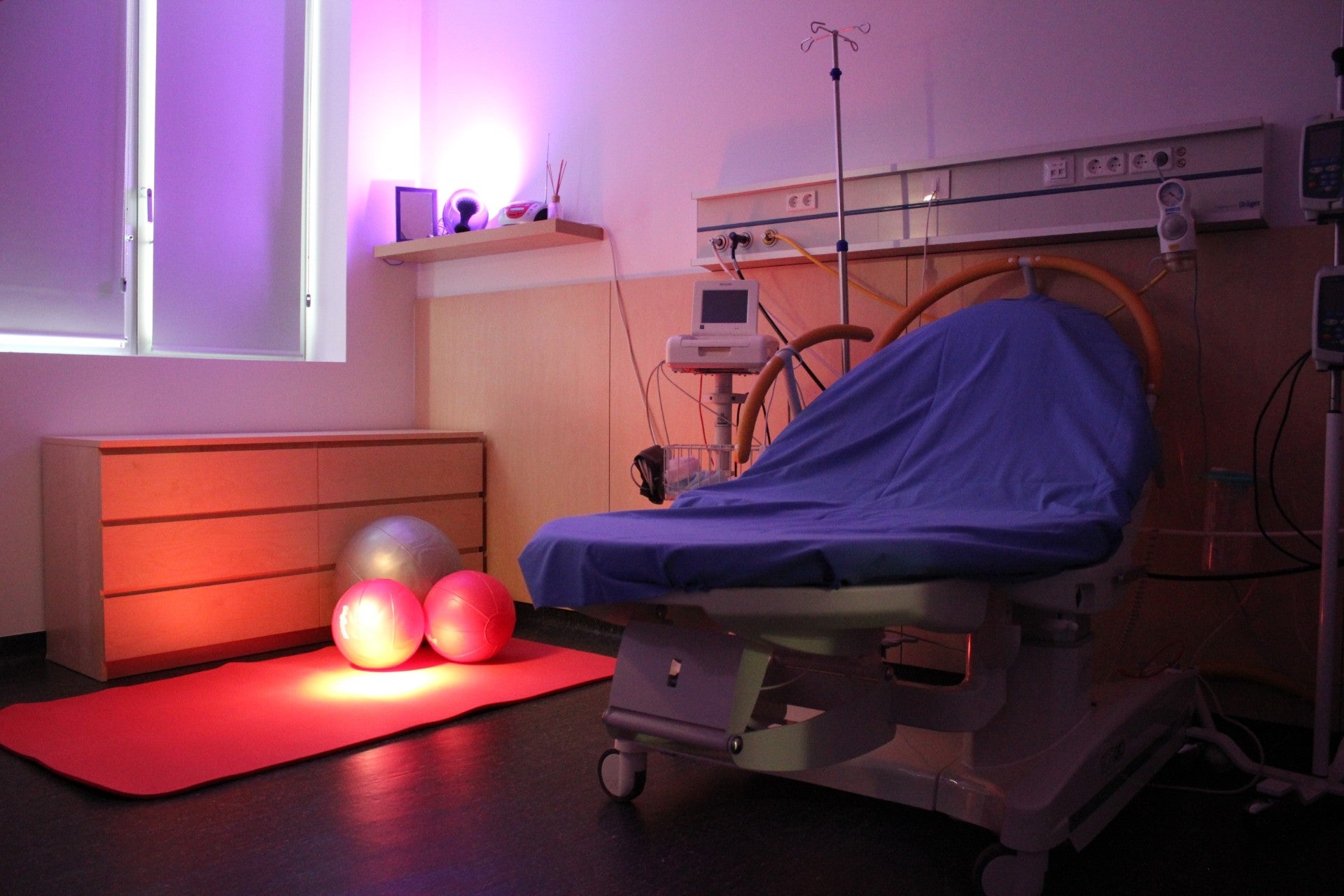 El Hospital Universitario del Vinalopó de Elche se consolida como referente en la atención al nacimiento El Hospital Universitario del Vinalopó de Elche se consolida como referente en la atención al nacimiento
