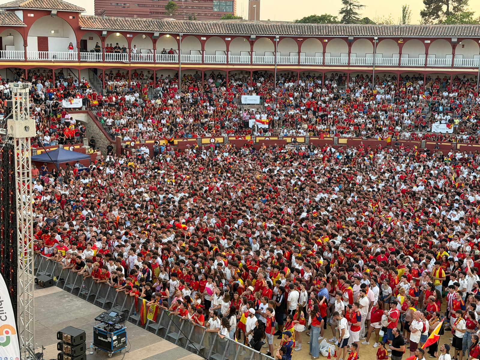 Ciudad Real solicita a la Federación Española de Fútbol que el Trofeo de la Copa del Mundo visite la ciudad Ciudad Real solicita a la Federación Española de Fútbol que el Trofeo de la Copa del Mundo visite la ciudad