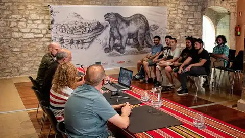 La UNED de Castelló reúne a expertos para analizar la importancia de los yacimientos fósiles y las colecciones paleontológicas La UNED de Castelló reúne a expertos para analizar la importancia de los yacimientos fósiles y las colecciones paleontológicas