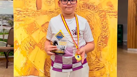 El albaceteño Adrián del Rey conquista el bronce en el Campeonato de España de Ajedrez Rápido Sub-10 El albaceteño Adrián del Rey conquista el bronce en el Campeonato de España de Ajedrez Rápido Sub-10