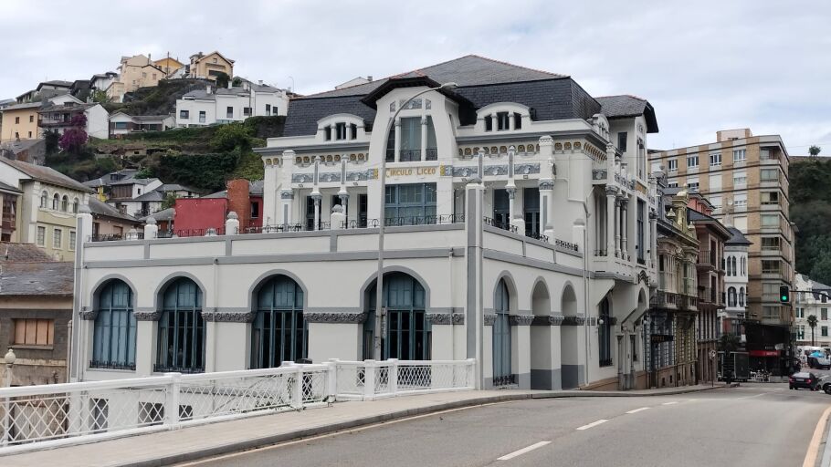 El Casino de Luarca puede volver a reabrir al recibir la notificaci&oacute;n del ayuntamiento.