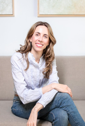 Elva Abril, periodista expera en relaciones: "La felicidad es una sensación que necesitas compartir" episode artwork
