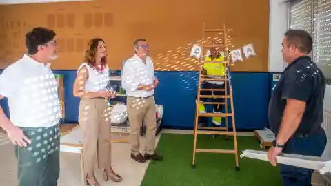 Benidorm invierte 150.000 euros en actuaciones de mejora en diez centros educativos durante el verano Benidorm invierte 150.000 euros en actuaciones de mejora en diez centros educativos durante el verano