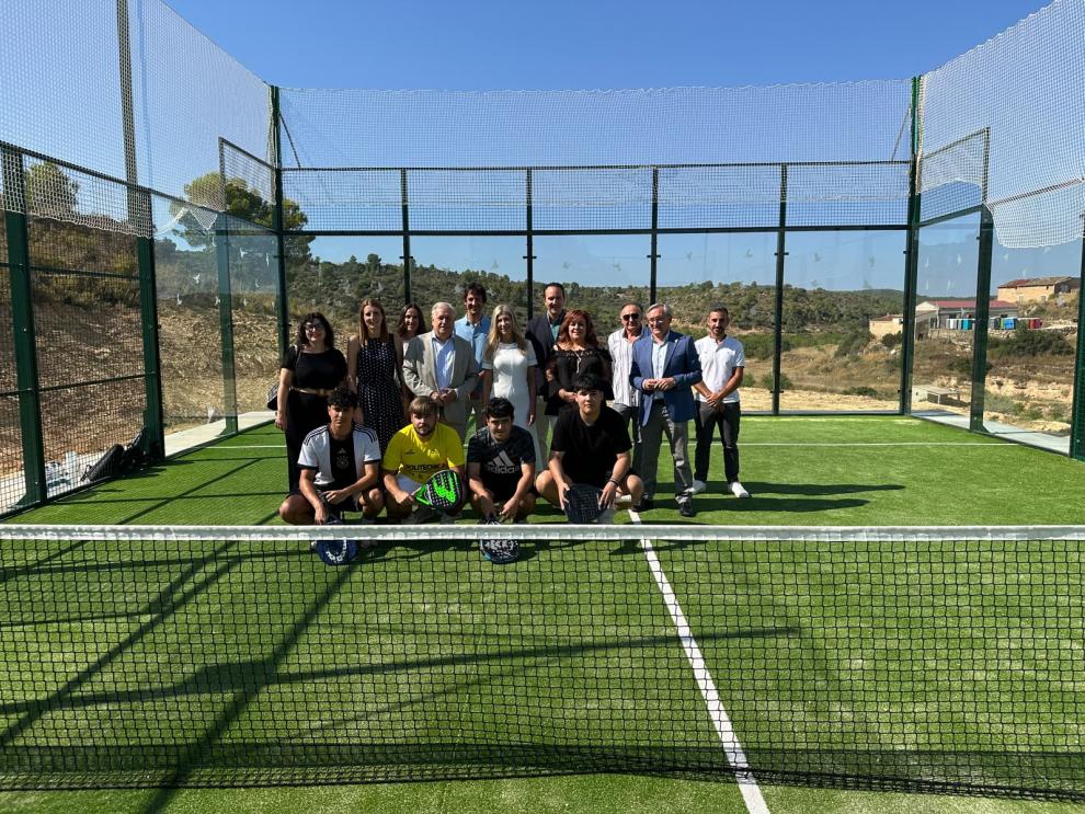 Mazaleón estrena su nueva pista de pádel Mazaleón estrena su nueva pista de pádel