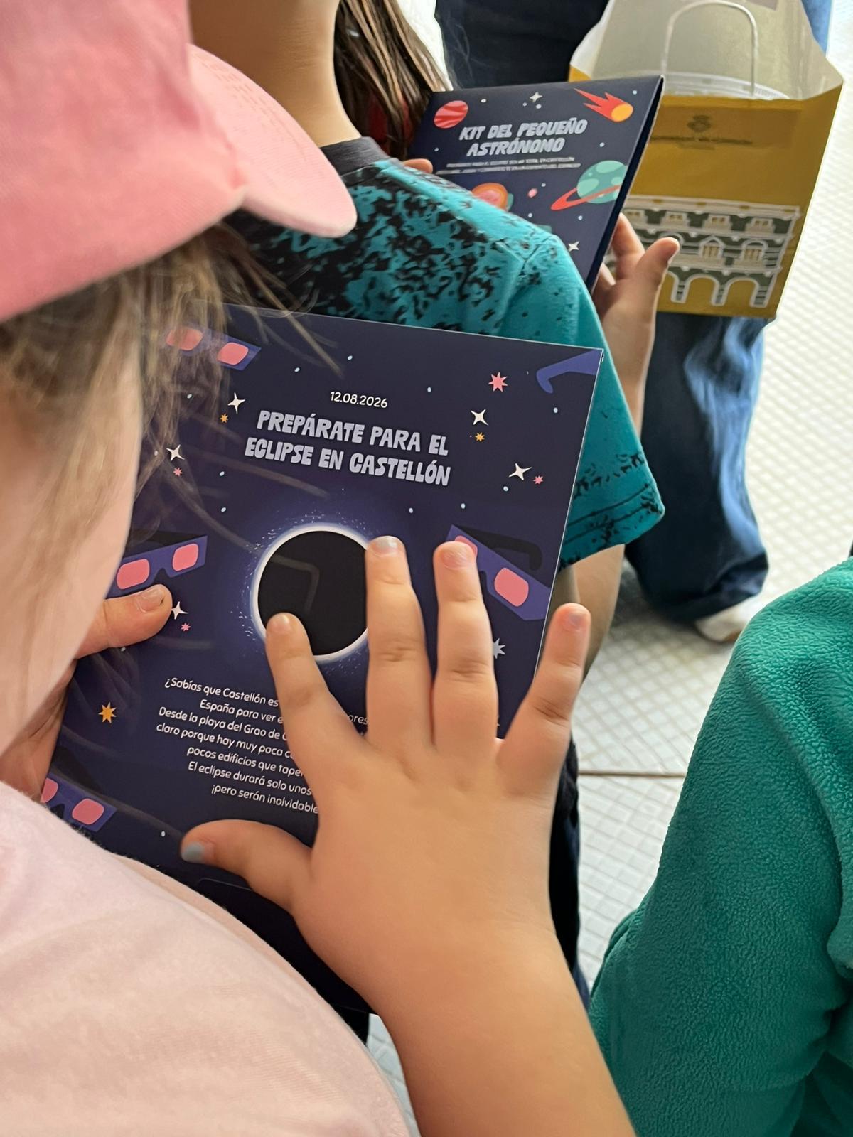 El Planetario abre este jueves las inscripciones para los talleres gratuitos del eclipse total de Sol El Planetario abre este jueves las inscripciones para los talleres gratuitos del eclipse total de Sol