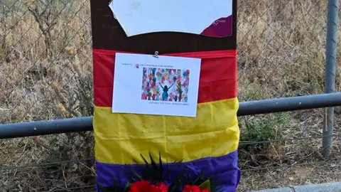 El Grupo Municipal Socialista exige que se reponga la placa de recuerdo a ‘Las Trece Rosas’ El Grupo Municipal Socialista exige que se reponga la placa de recuerdo a ‘Las Trece Rosas’