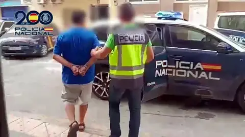 La Policía Nacional detiene a un varón por cometer quince hurtos en diferentes hoteles de Benidorm La Policía Nacional detiene a un varón por cometer quince hurtos en diferentes hoteles de Benidorm