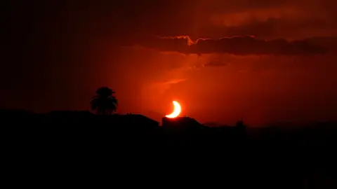 Imagen del eclipse solar en la provincia de Alicante Imagen del eclipse solar en la provincia de Alicante