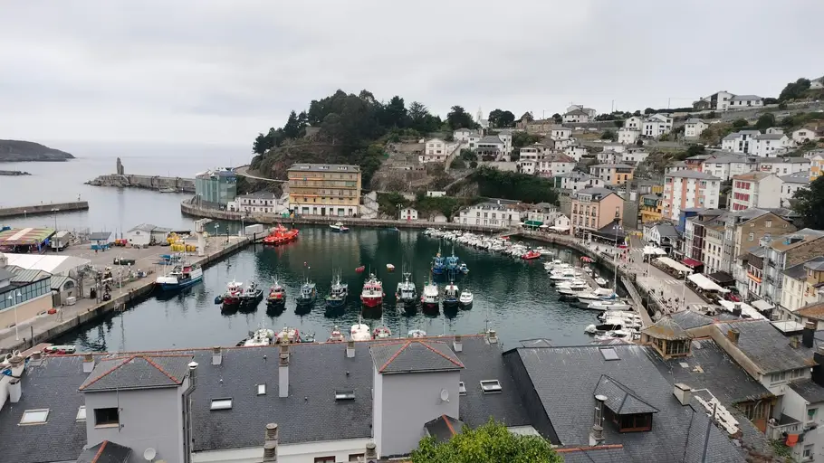 La flota asturiana pendiente de los recortes de UE que adoptara en septiembre. La flota asturiana pendiente de los recortes de UE que adoptara en septiembre.