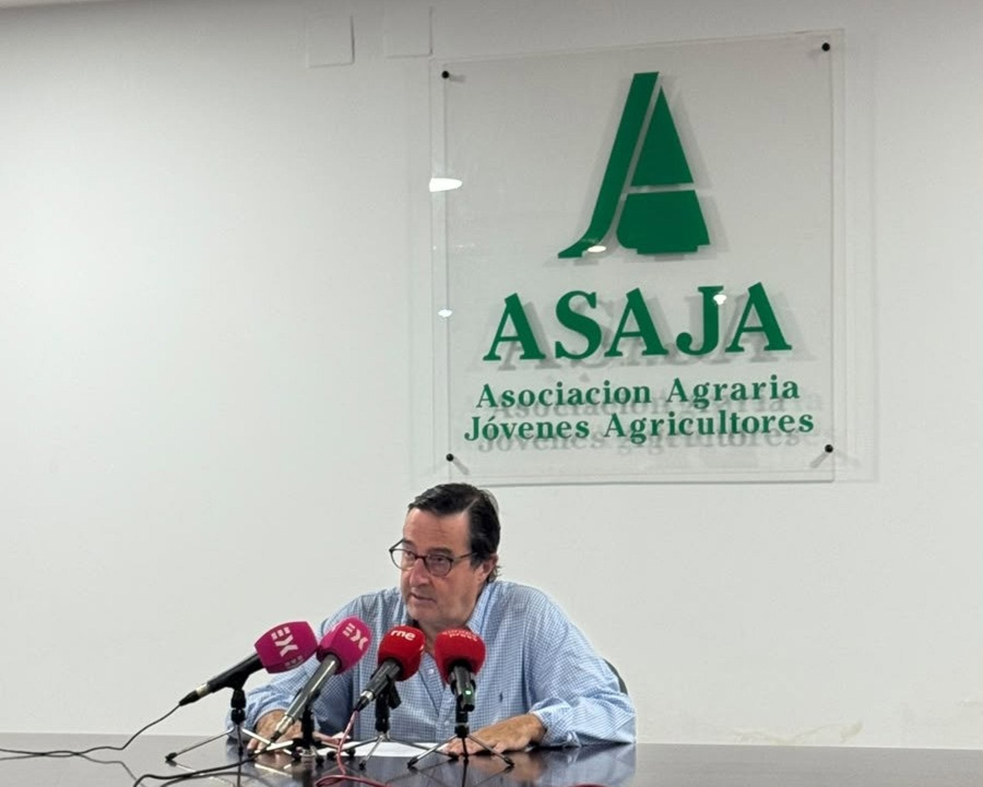 Asaja Extremadura asegura que los acuerdos de Mercosur dejan "eclipsados" a unos 6.200 ganaderos de vacuno Asaja Extremadura asegura que los acuerdos de Mercosur dejan "eclipsados" a unos 6.200 ganaderos de vacuno