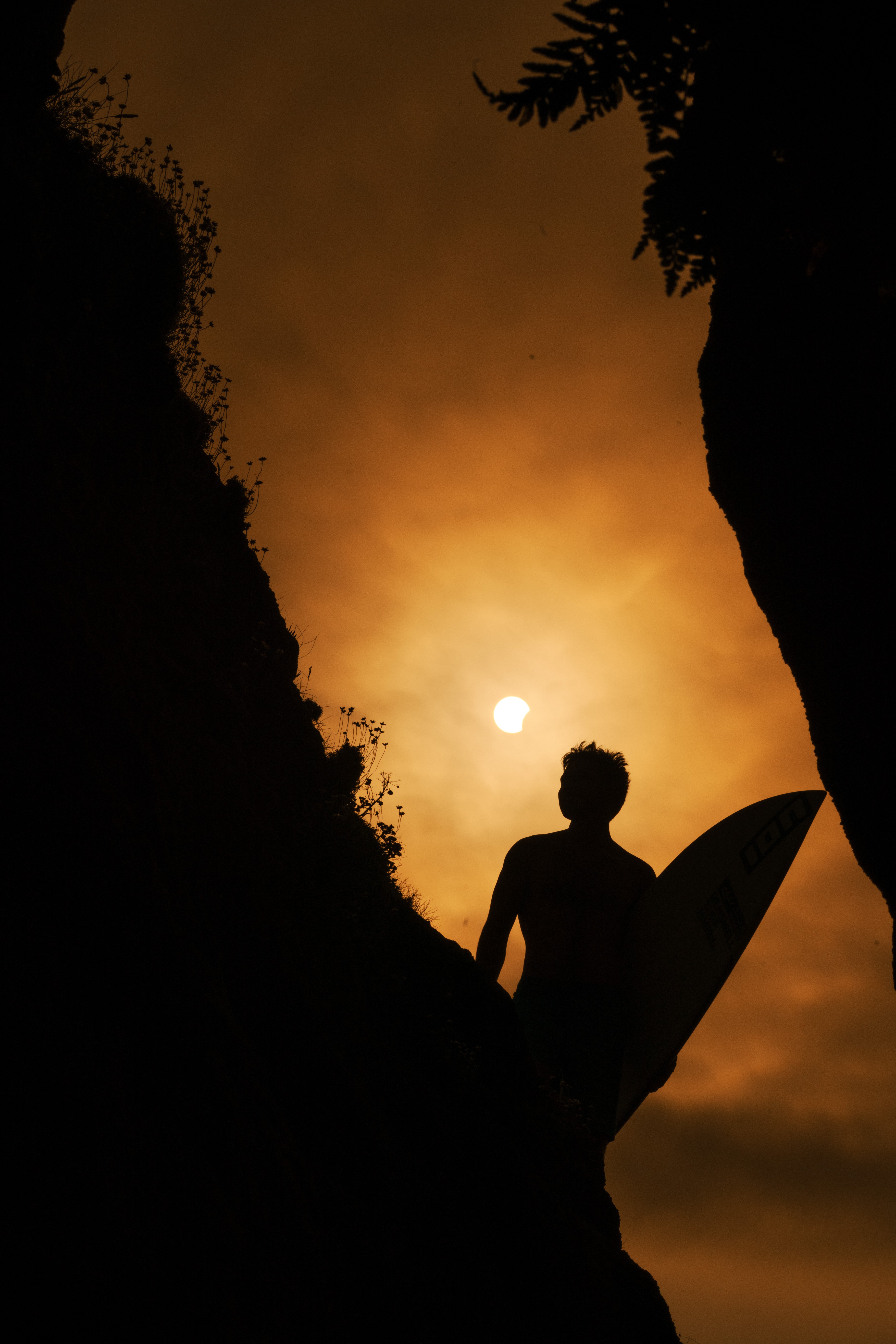 Entrevista a Guillermo Carracedo "el surfista del eclipse" episode artwork