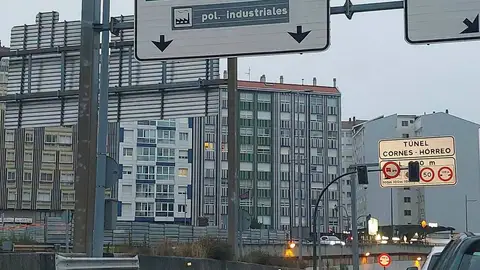 Un incendio en un transformador deja sin luz al ambulatorio Concepción Arenal y complica el tráfico en el túnel O Hórreo provocando grandes retenciones Un incendio en un transformador deja sin luz al ambulatorio Concepción Arenal y complica el tráfico en el túnel O Hórreo provocando grandes retenciones