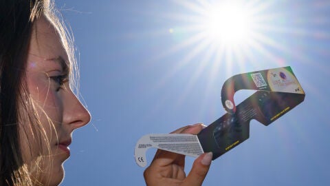 Alerta tras el eclipse solar: los hospitales registran un aumento de casos por daños oculares Alerta tras el eclipse solar: los hospitales registran un aumento de casos por daños oculares