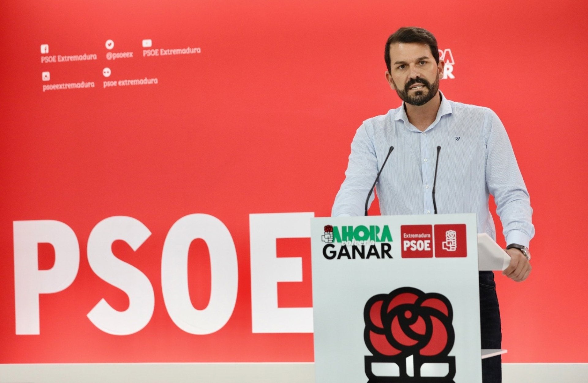 El PSOE exige a Guardiola que garantice el transporte escolar y lamenta la "incertidumbre" en las familias El PSOE exige a Guardiola que garantice el transporte escolar y lamenta la "incertidumbre" en las familias