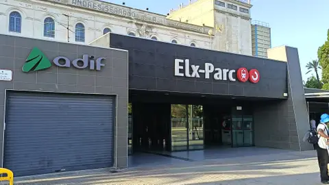 Estación de Renfe 'Elx-Parc'. Estación de Renfe 'Elx-Parc'.