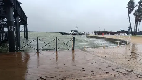 La ría de Huelva con el aumento de caudal del río Odiel La ría de Huelva con el aumento de caudal del río Odiel/ EUROPA PRESS