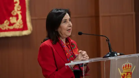 La ministra de Defensa, Margarita Robles, durante la celebración del acto institucional y militar La ministra de Defensa, Margarita Robles, durante la celebración del acto institucional y militar/ Andrés Rodríguez / Europa Press