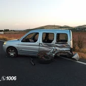 Estado en el que quedó uno de los vehículos accidentados Estado en el que quedó uno de los vehículos accidentados