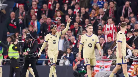 Lamine Yamal, del FC Barcelona, celebra tras marcar el primer gol de su equipo durante el partido de LaLiga EA Sports entre el Athletic Club y el FC Barcelona Lamine Yamal, del FC Barcelona, celebra tras marcar el primer gol de su equipo durante el partido de LaLiga EA Sports entre el Athletic Club y el FC Barcelona