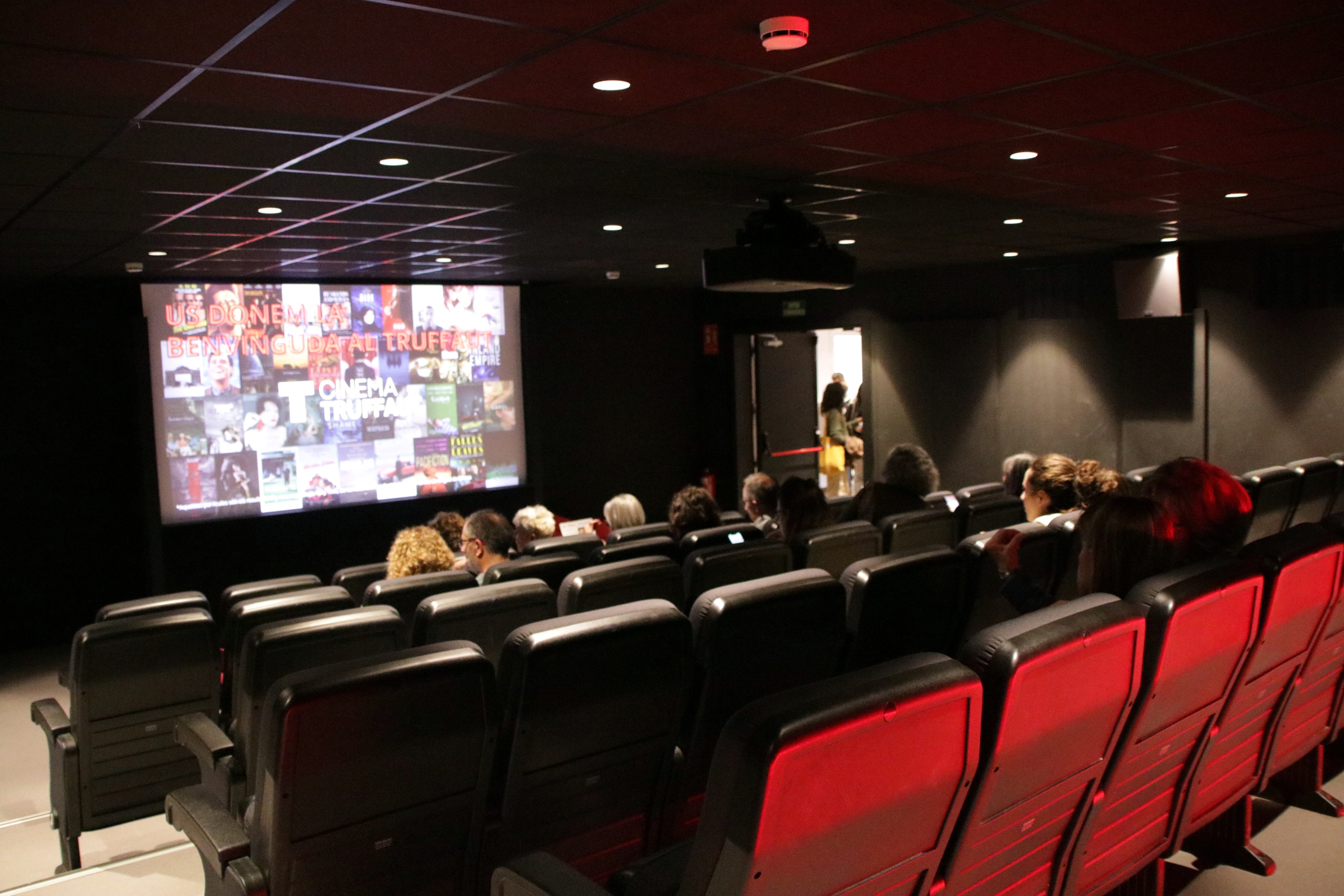 El cinema perfecte per a cada moment de l’estiu: de les tardes de pluja als amors fugaços El cinema perfecte per a cada moment de l’estiu: de les tardes de pluja als amors fugaços