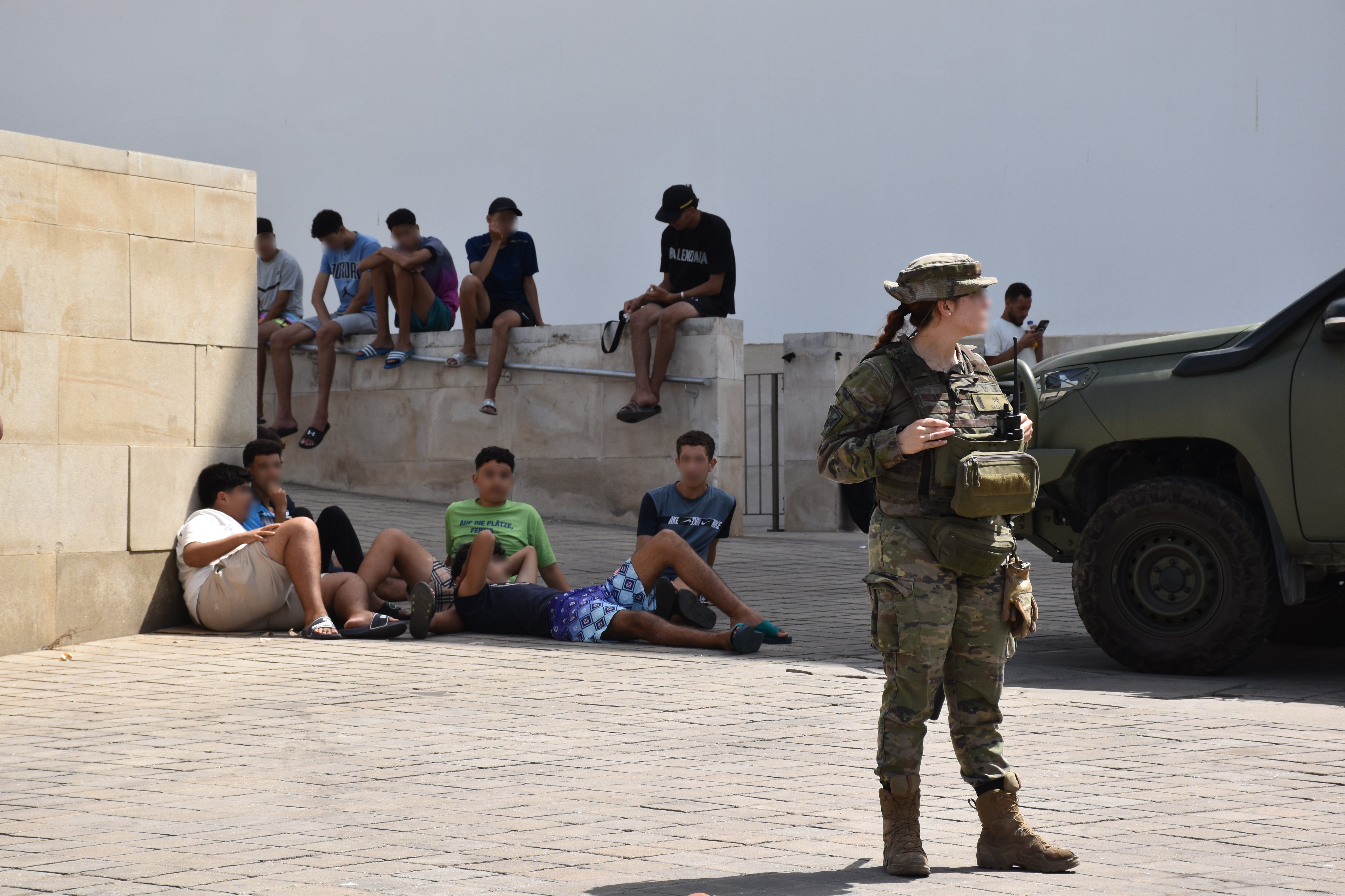 Varios militares dan apoyo a efectivos de la Policía Nacional en Ceuta Varios militares dan apoyo a efectivos de la Policía Nacional en Ceuta