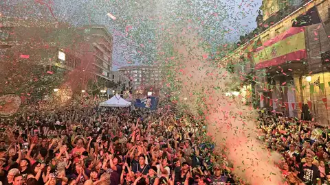 Chupinazo que inicia las fiestas de Torrelavega Chupinazo que inicia las fiestas de Torrelavega