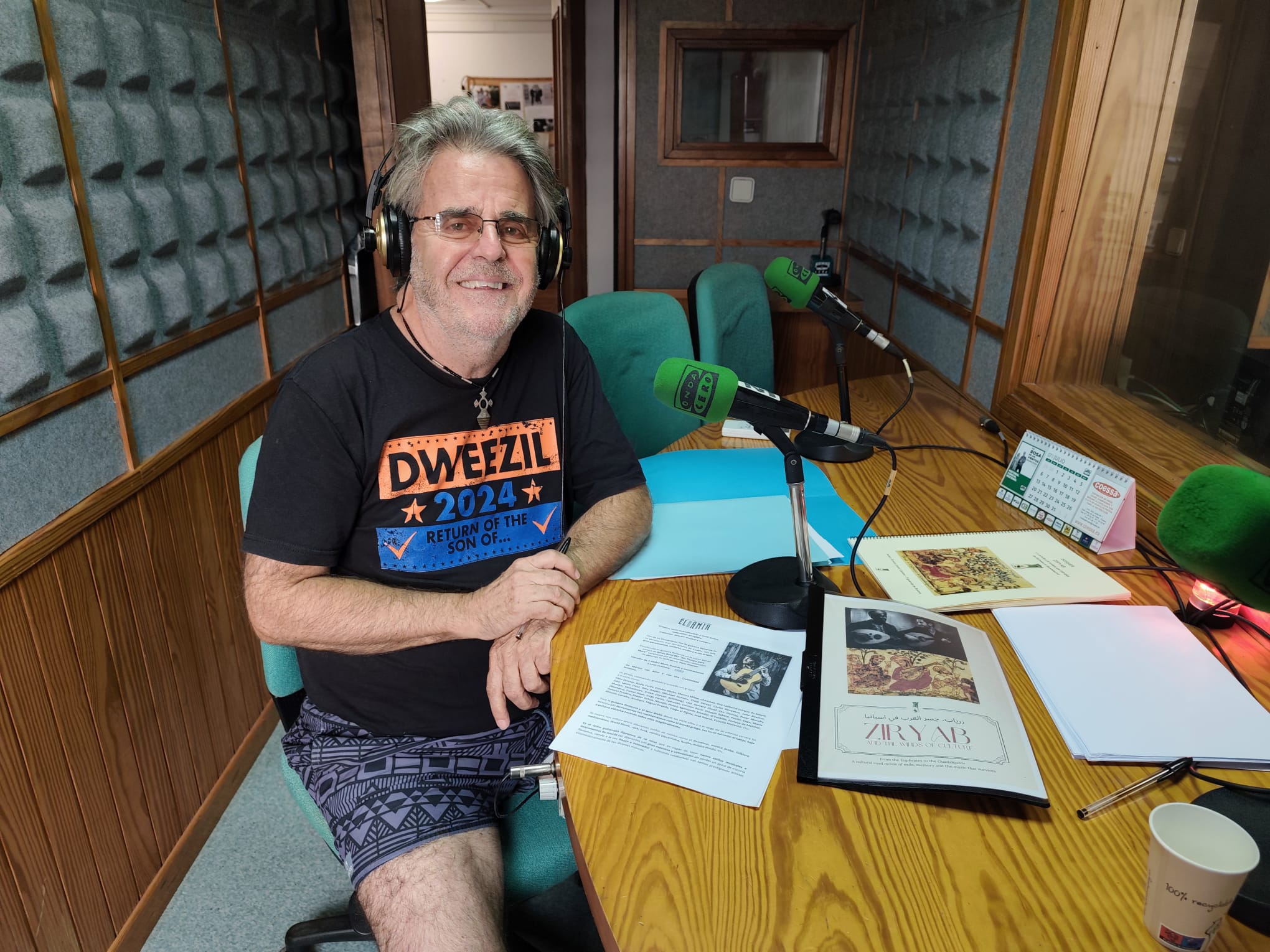 Alan Cantos: "La música ha de ser una herramienta para hablar de convivencia y diversidad cultural porque lo que tenemos es fruto de siglos de encuentros y mestizaje" Alan Cantos: "La música ha de ser una herramienta para hablar de convivencia y diversidad cultural porque lo que tenemos es fruto de siglos de encuentros y mestizaje"