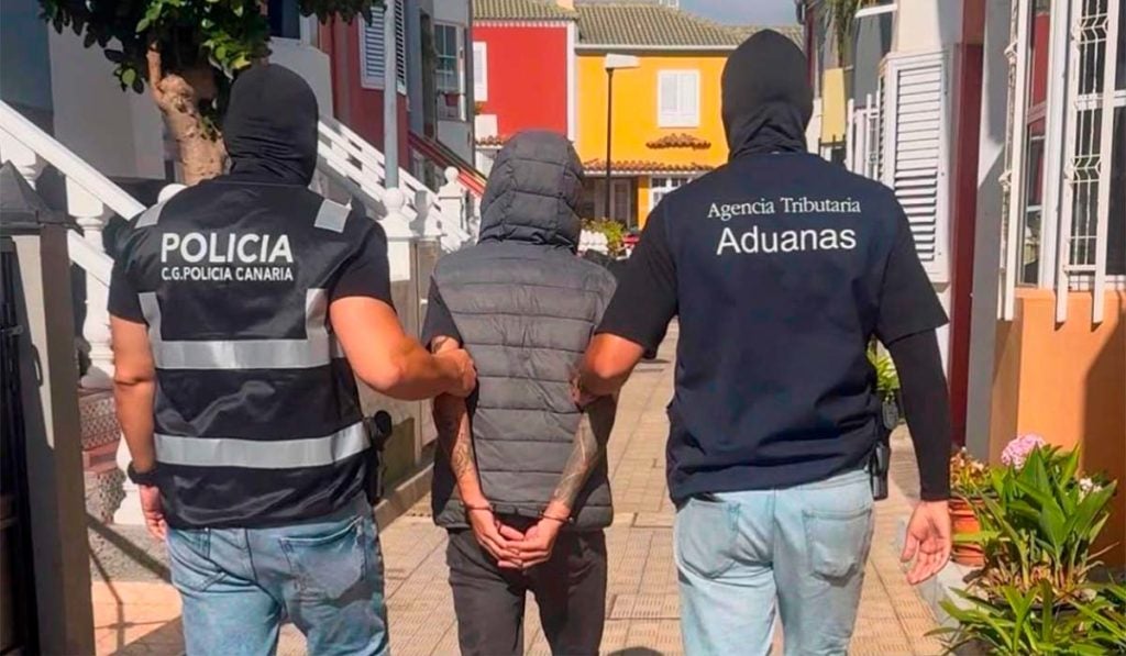 Golpe al narcotráfico en La Orotava con siete detenidos y armas de fuego incautadas Golpe al narcotráfico en La Orotava con siete detenidos y armas de fuego incautadas