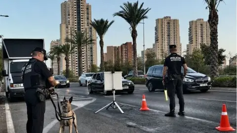 La Policía Local de Benidorm despliega un dispositivo especial con motivo del Puente del 15 de agosto La Policía Local de Benidorm despliega un dispositivo especial con motivo del Puente del 15 de agosto