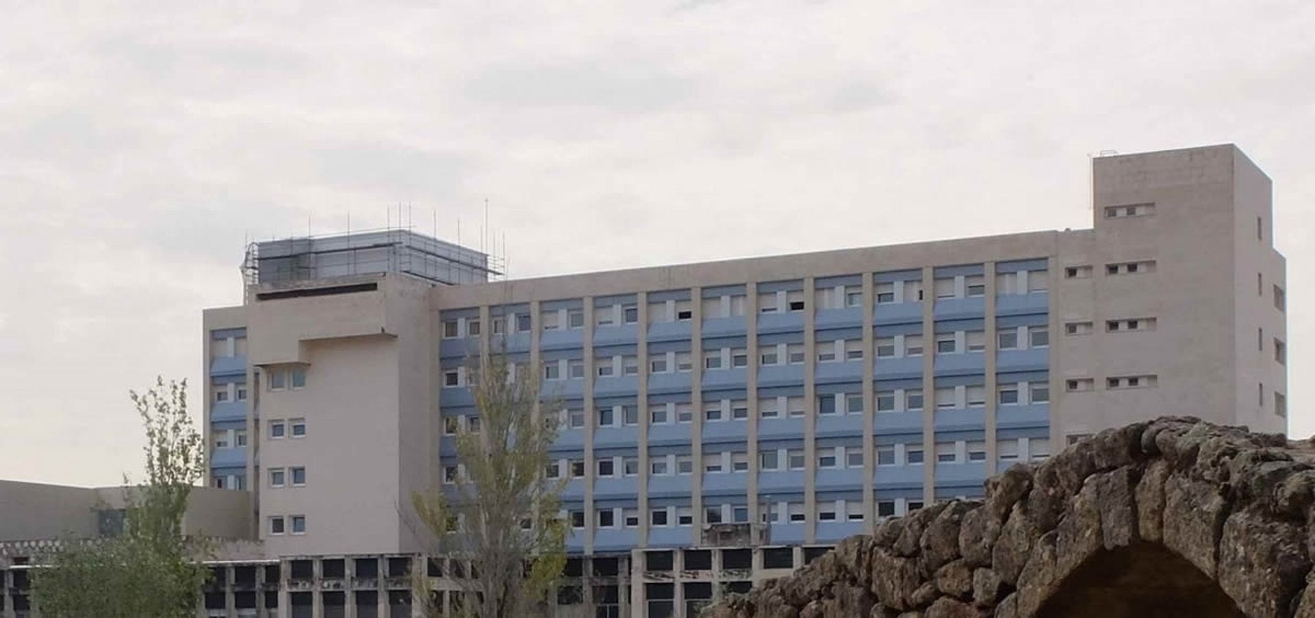 Herido grave un trabajador de 48 años tras caer desde el remolque de un camión en Alagón del Río Herido grave un trabajador de 48 años tras caer desde el remolque de un camión en Alagón del Río