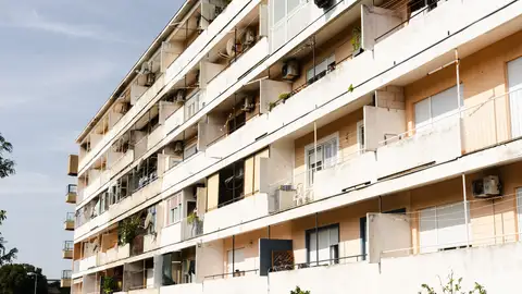 Lo que tu comunidad de vecinos puede prohibirte dentro de tu propia casa Lo que tu comunidad de vecinos puede prohibirte dentro de tu propia casa / Pexels