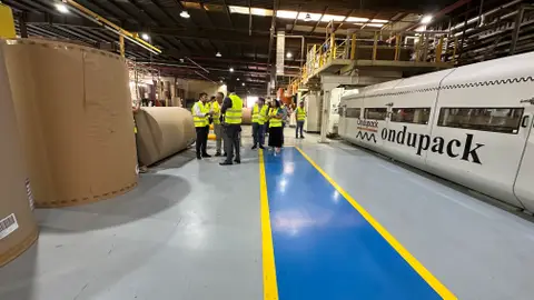 El delegado del Gobierno visita Ondupack, una de las empresas beneficiarias de los incentivos regionales del Gobierno de España El delegado del Gobierno visita Ondupack, una de las empresas beneficiarias de los incentivos regionales del Gobierno de España