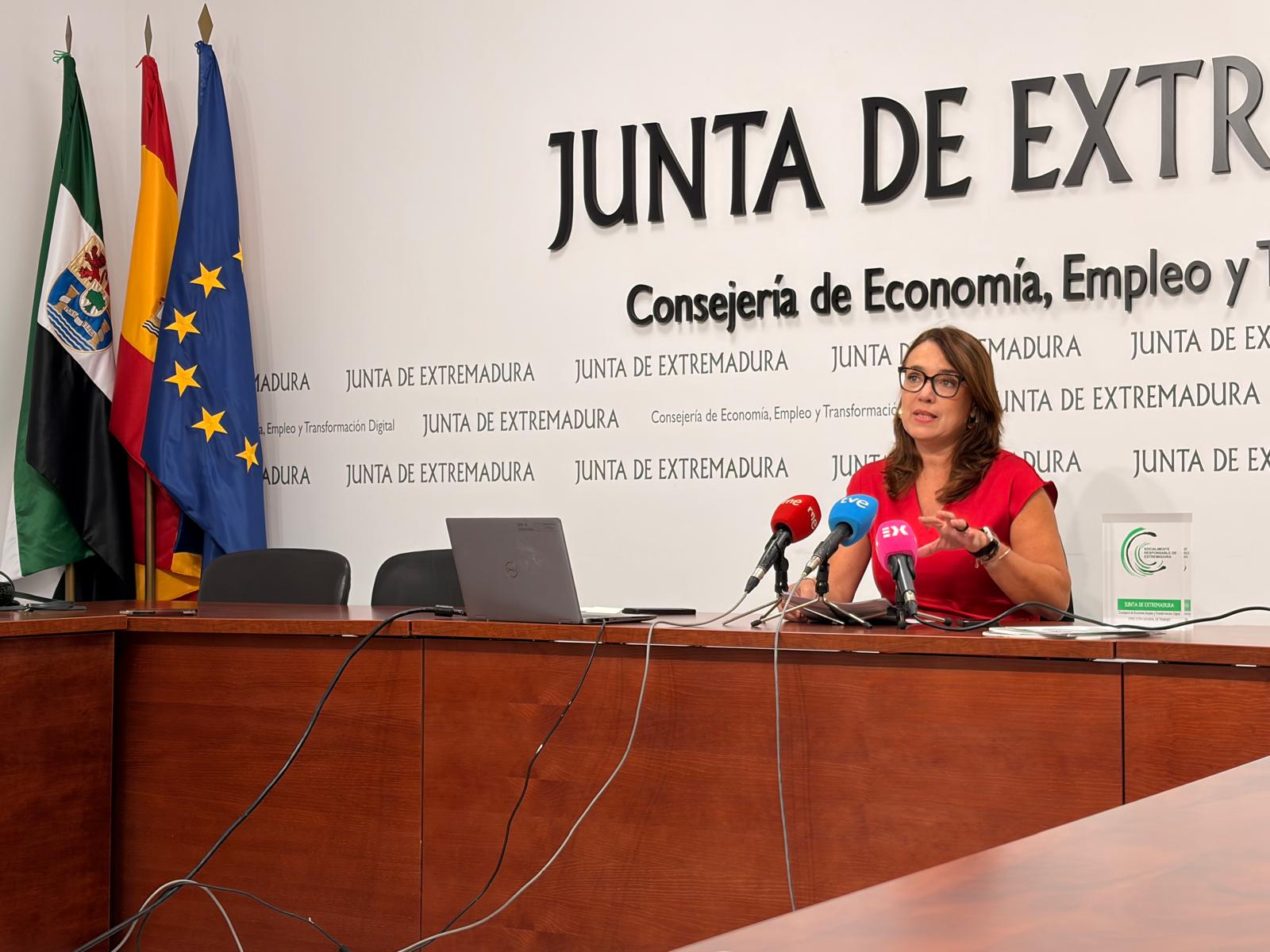 La Junta de Extremadura certifica a 63 empresas como socialmente responsables que alcanzan a cerca de 9.000 trabajadores La Junta de Extremadura certifica a 63 empresas como socialmente responsables que alcanzan a cerca de 9.000 trabajadores