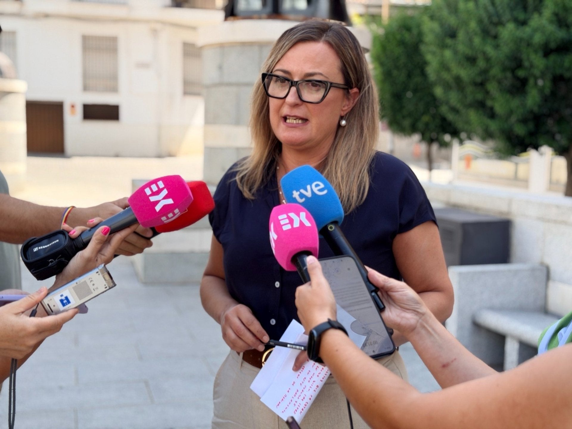 El PSOE critica que la Junta llega "tarde y mal" ante la reaparición de la lengua azul en Extremadura El PSOE critica que la Junta llega "tarde y mal" ante la reaparición de la lengua azul en Extremadura