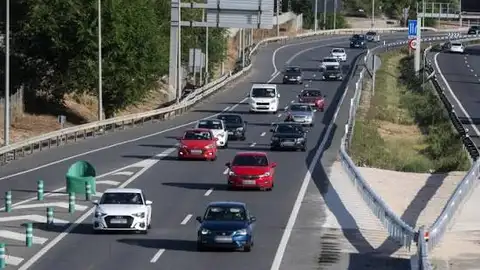 Este fin de semana se prevén numerosos desplazamientos por las carreteras aragonesas Este fin de semana se prevén numerosos desplazamientos por las carreteras aragonesas