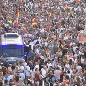 Marcha hacia la plaza de los Reyes bajo el lema “Basta ya. Ceuta no se rinde”, a 9 de agosto de 2026, en Ceuta (España). Marcha hacia la plaza de los Reyes bajo el lema “Basta ya. Ceuta no se rinde”, a 9 de agosto de 2026, en Ceuta (España).