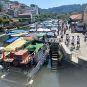 Llenazo de barcos en el Paseo de la Tolerancia en Betanzos para la Gira de los Caneiros Llenazo de barcos en el Paseo de la Tolerancia en Betanzos para la Gira de los Caneiros